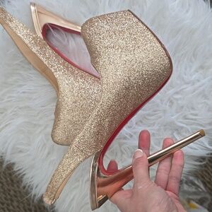Gold heels Christian louboutin